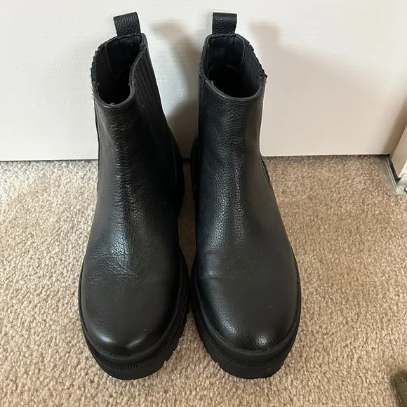 Chelsea boot - Picture 2 of 5